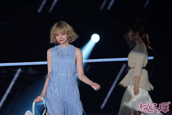 トリンドル ガルアワ