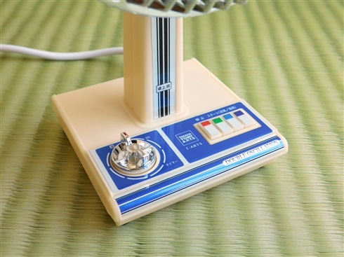 昭和の風で涼める「昭和風卓上扇風機」が登場　ダイヤル式タイマーと首振り機能搭載