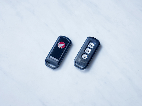 ホンダ スーパーカブ C125 新色