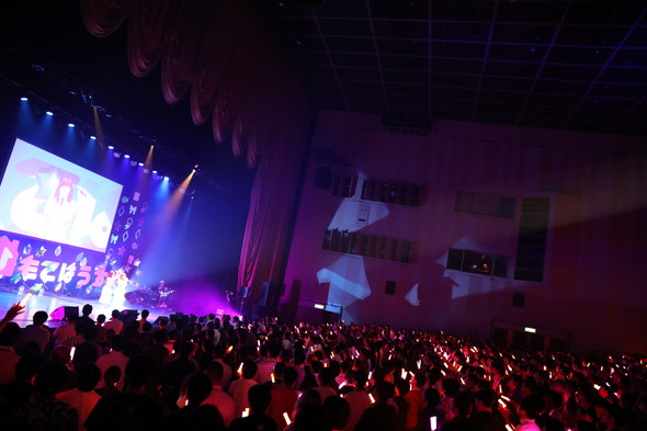 ひもてはうす 石ダテコー太郎 洲崎綾 明坂聡美 三森すずこ 上坂すみれ 西明日香 木野日菜