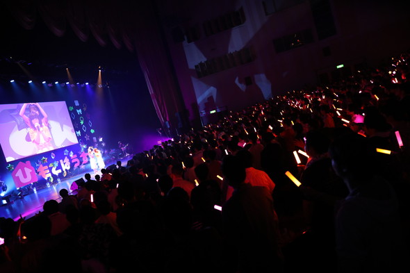 ひもてはうす 石ダテコー太郎 洲崎綾 明坂聡美 三森すずこ 上坂すみれ 西明日香 木野日菜