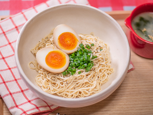 油そば盛り付け後