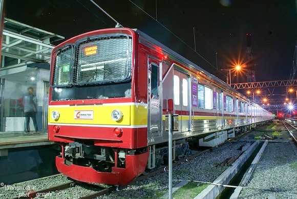 インドネシア通勤鉄道