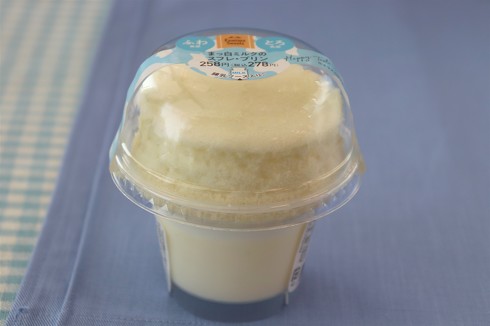 ファミリーマートまっ白ミルクのスフレ・プリン