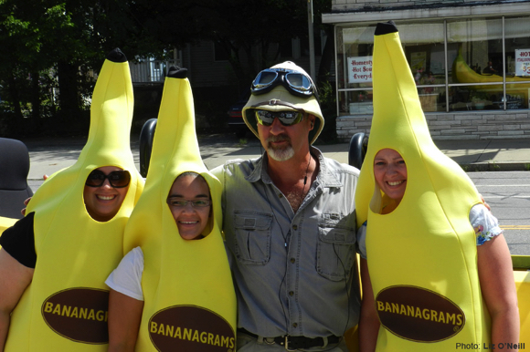 バナナカー 海外 魔改造