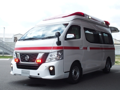 日産 働くクルマ 救急車 GT-R