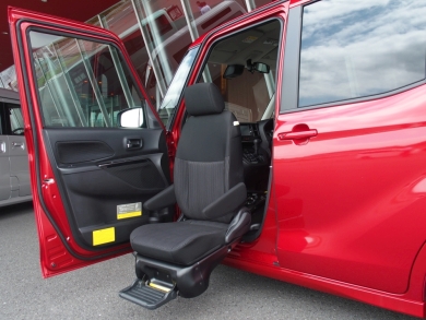 日産 働くクルマ 救急車 GT-R