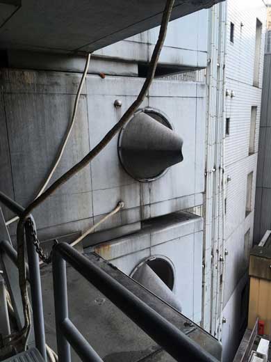 中銀カプセルタワー 銀座 黒川紀章 部屋 暮らし 報告 レポ 雨漏り