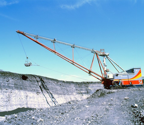 ロシアの歩く重機