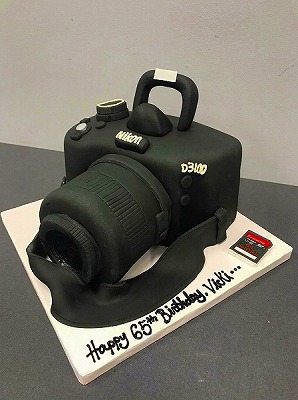 びっくり創作ケーキ