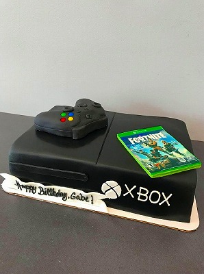 びっくり創作ケーキ