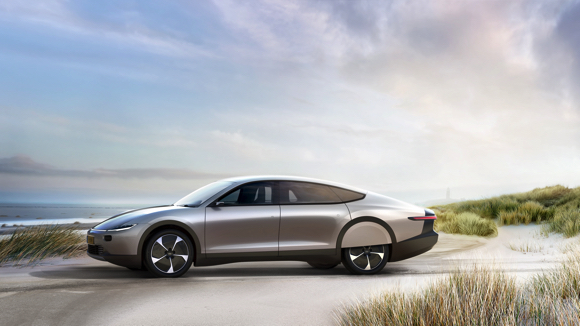 Lightyear One 長距離 ソーラーカー 太陽光発電