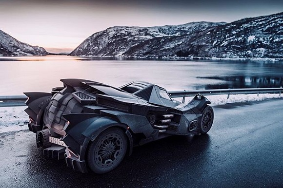 オランダ バットモービル バットマン ランボルギーニ