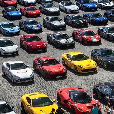 フェラーリ F50 488 ピスタ 事故 追突 カヴァルケード