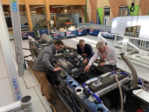 音速　最速 世界記録 自動車 ブラッドハウンド