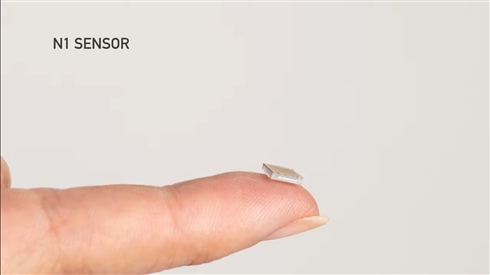 イーロン・マスクの「ニューラリンク」、脳埋め込みインタフェースを実用化へ　2020年に臨床試験