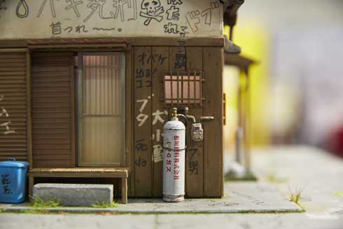 範馬刃牙の家 刃牙 バキ ジオラマ 再現 週刊少年チャンピオン 創刊50周年大感謝祭 展示