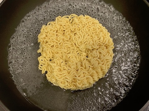 鯨井風汁なし麺