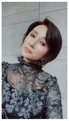 秋吉久美子 息子 死亡 転落死 親子 ブログ 現在