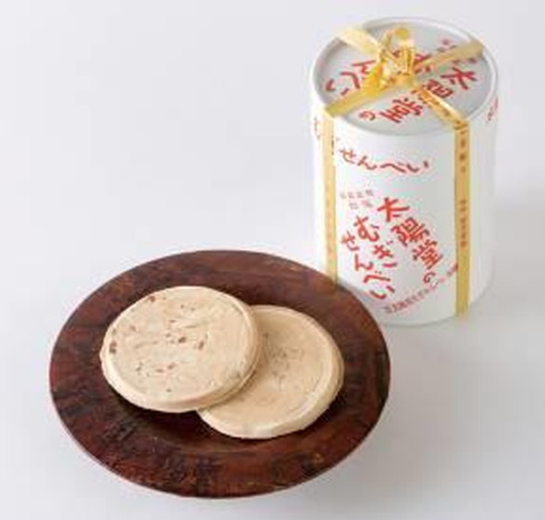 太陽堂のむぎせんべい