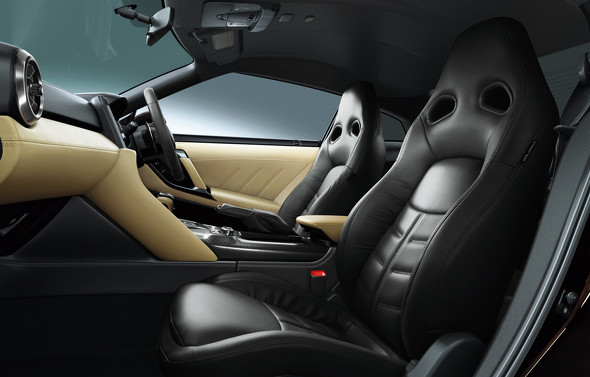 GT-R 日産 大阪なおみ