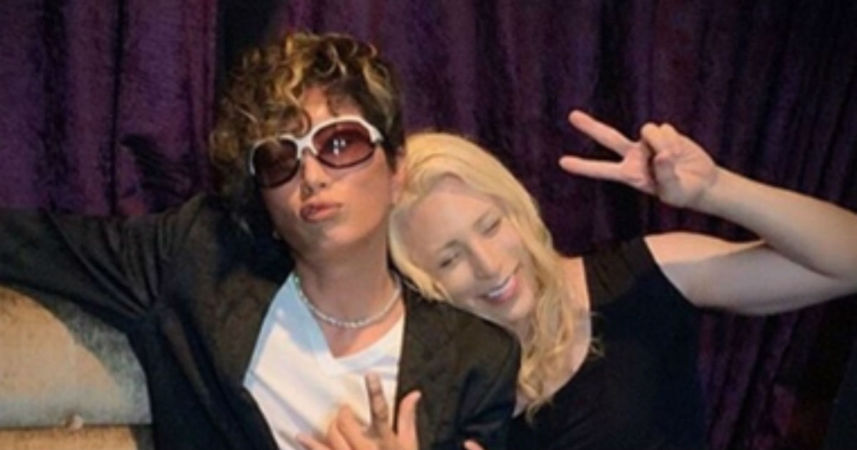 GACKT、「ホスト界の帝王」ROLANDの誕生祝いで2