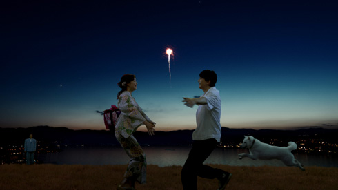 吉沢亮 広瀬すず ハグ