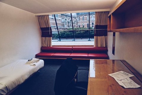 オックスフォード大学