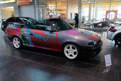 ヨーロッパ スイス ドイツ 痛車