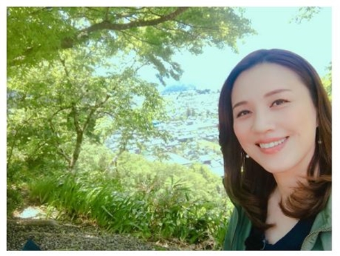 遼河はるひ 鈴木彩貴 Vファーレン長崎 結婚 11歳下