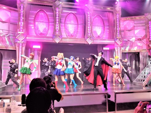 セーラームーンショーレストラン