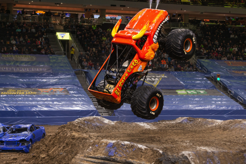 MONSTER JAM モンスタージャム