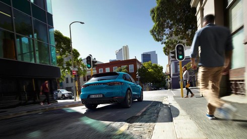 マカン ポルシェ SUV カイエン PHEV