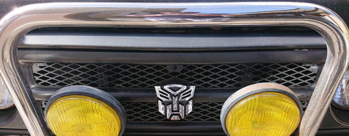 エンブレム応急処置