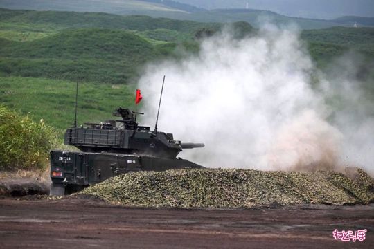 富士総合火力演習 総火演 自衛隊 写真