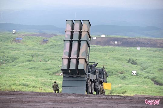 富士総合火力演習 総火演 自衛隊 写真