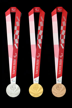 東京2020 パラリンピック メダル リボン ケース デザイン 発表