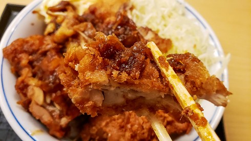 かつや