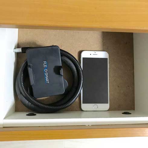 人をダメにする スマホホルダー FLEXD-SMART Makuake クラウドファンディング