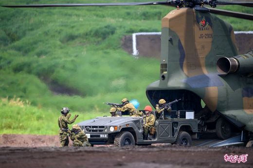 総火演 2019 写真 戦車 装甲車 ヘリ まとめ