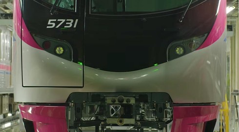 京王 5000系 京王ライナー 車内