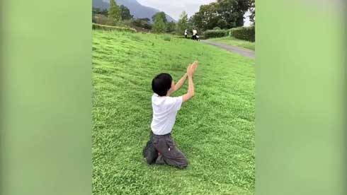 ARアプリ ARama! 開発 カメラ 動画 撮影 人物 増やす コピー アニメーション 配置 拡大