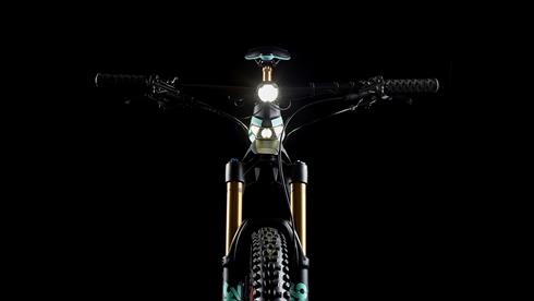 フロントから見た場合