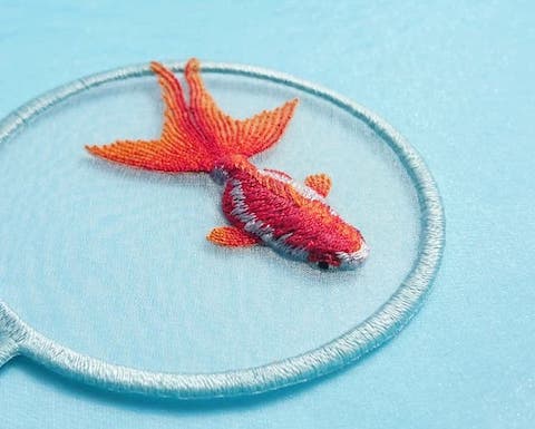 金魚の刺繍