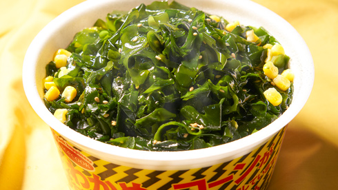 わかめ7倍コーン11倍のラーメン