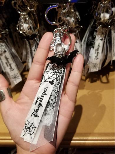 ディズニーハロウィーングッズ