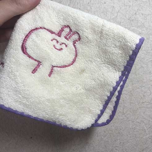 高校生 病んでて描きまくってた うさぎ 親 ハンカチ 刺しゅう繍 イラスト 絵 かわいい 中毒性