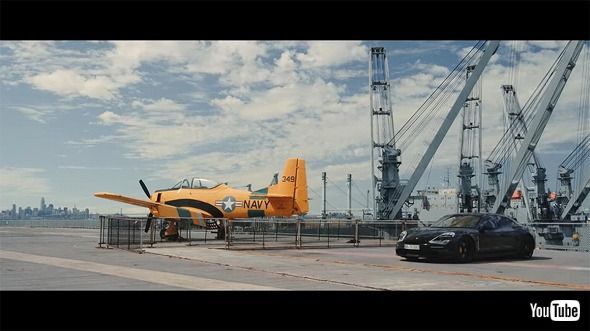 ポルシェ タイカン 空母