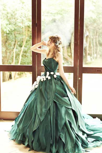 葉菜桜花子 お花のドレス 花言葉 ウエディングドレス ブランド 絵