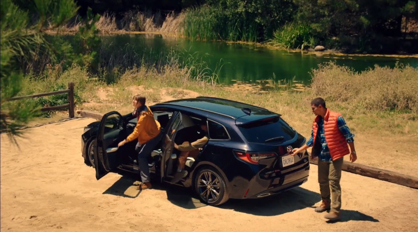 トヨタ カローラ 新型 12代目 ツーリング ワゴン スポーツ